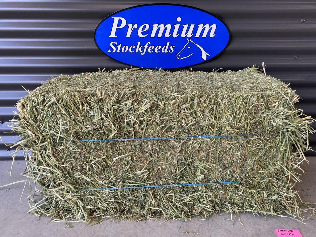green-valley-open-range-poultry-mix-20kg